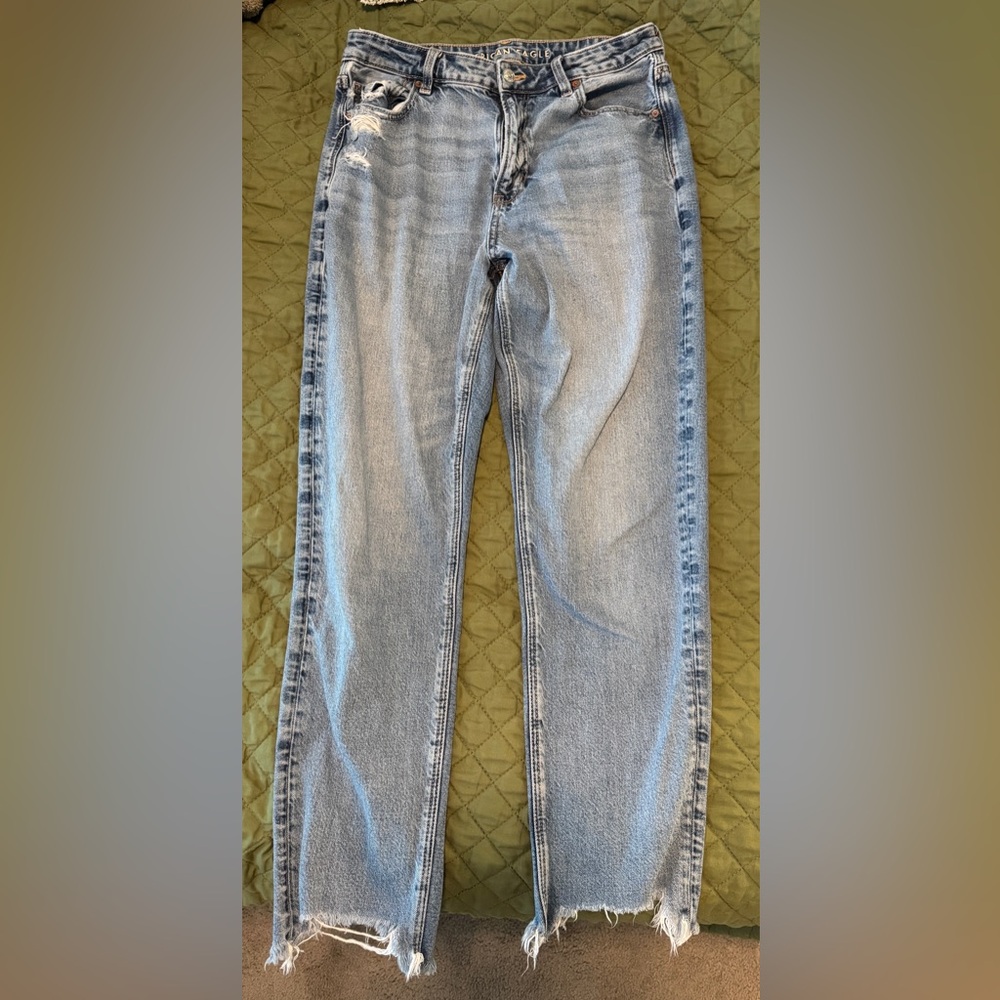 American Eagle Strigid Mom Jean 12L